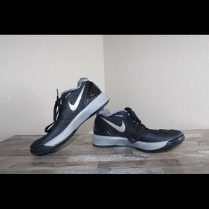 Nike flywire volleyball shoes